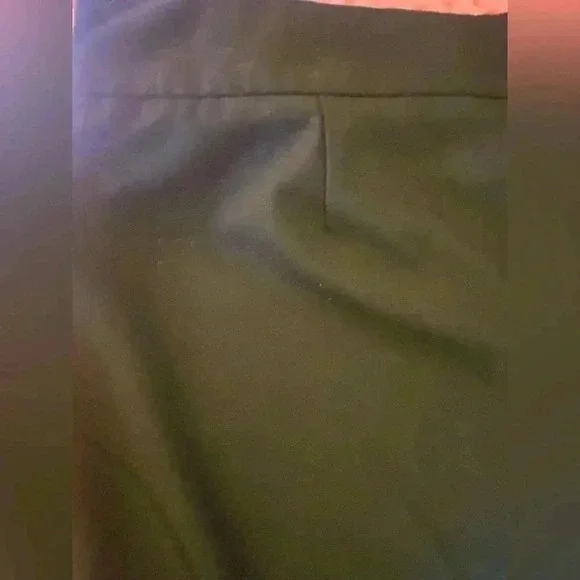 NWOT T-Tahari Black Trousers with Gold Zippers and Accents - Picture 5 of 10